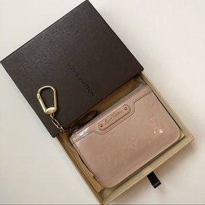 Louis Vuitton Blush Pink Vernis Wallet Chain
